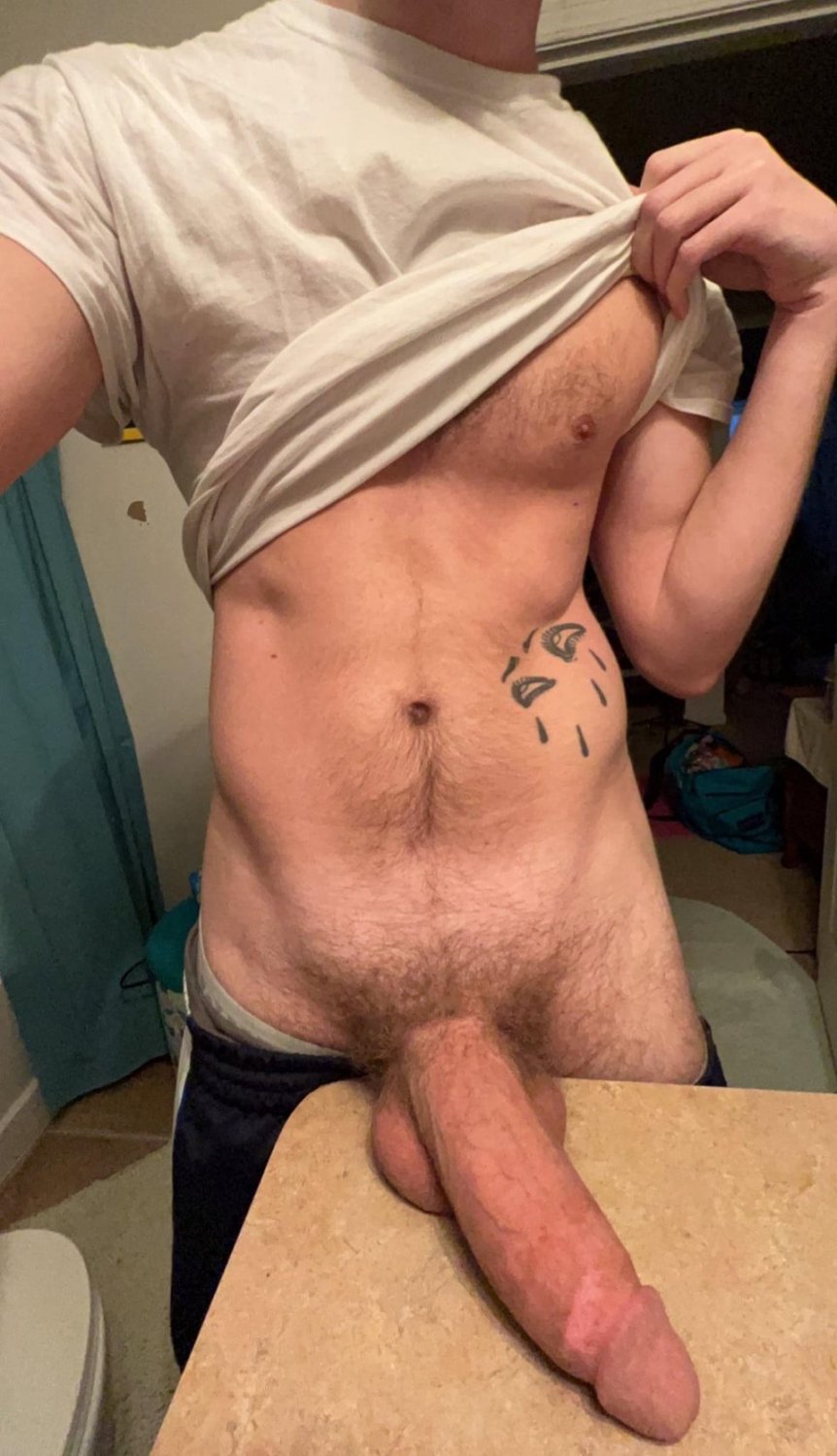 Bunch’s of huge white dicks #4o7zipfR