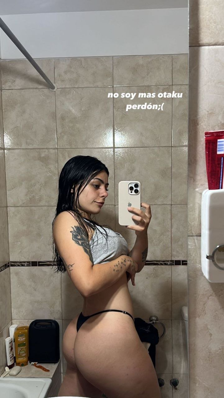 Variado de pies y putas #8HQvotGu